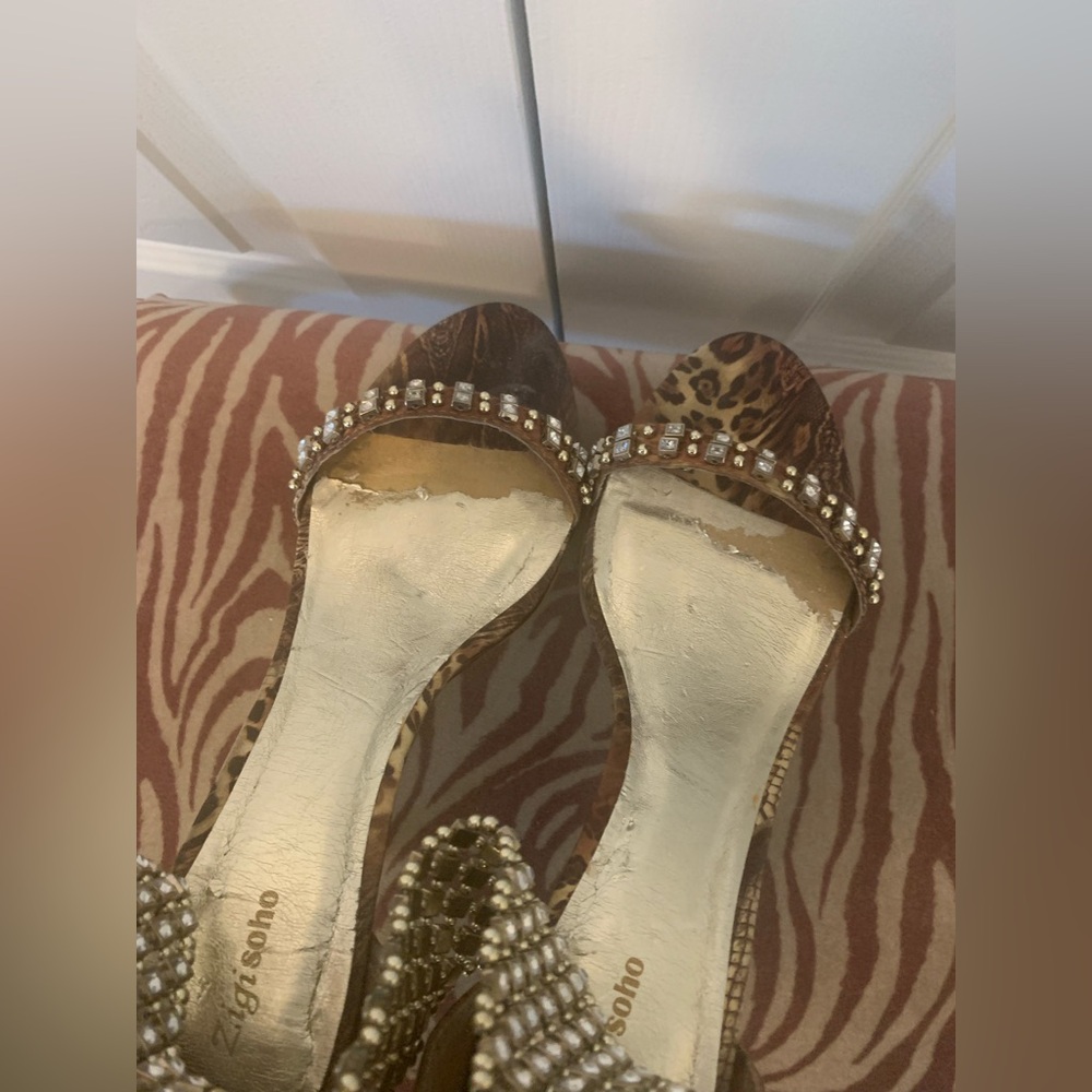 Elegant Rhinestone Embellished Zigi SoHo Heels - Picture 6 of 11